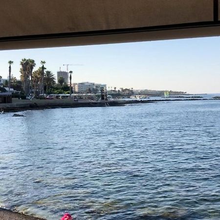 Central Pool-Side 2 Bedroom Apartment In Paphos Exterior foto
